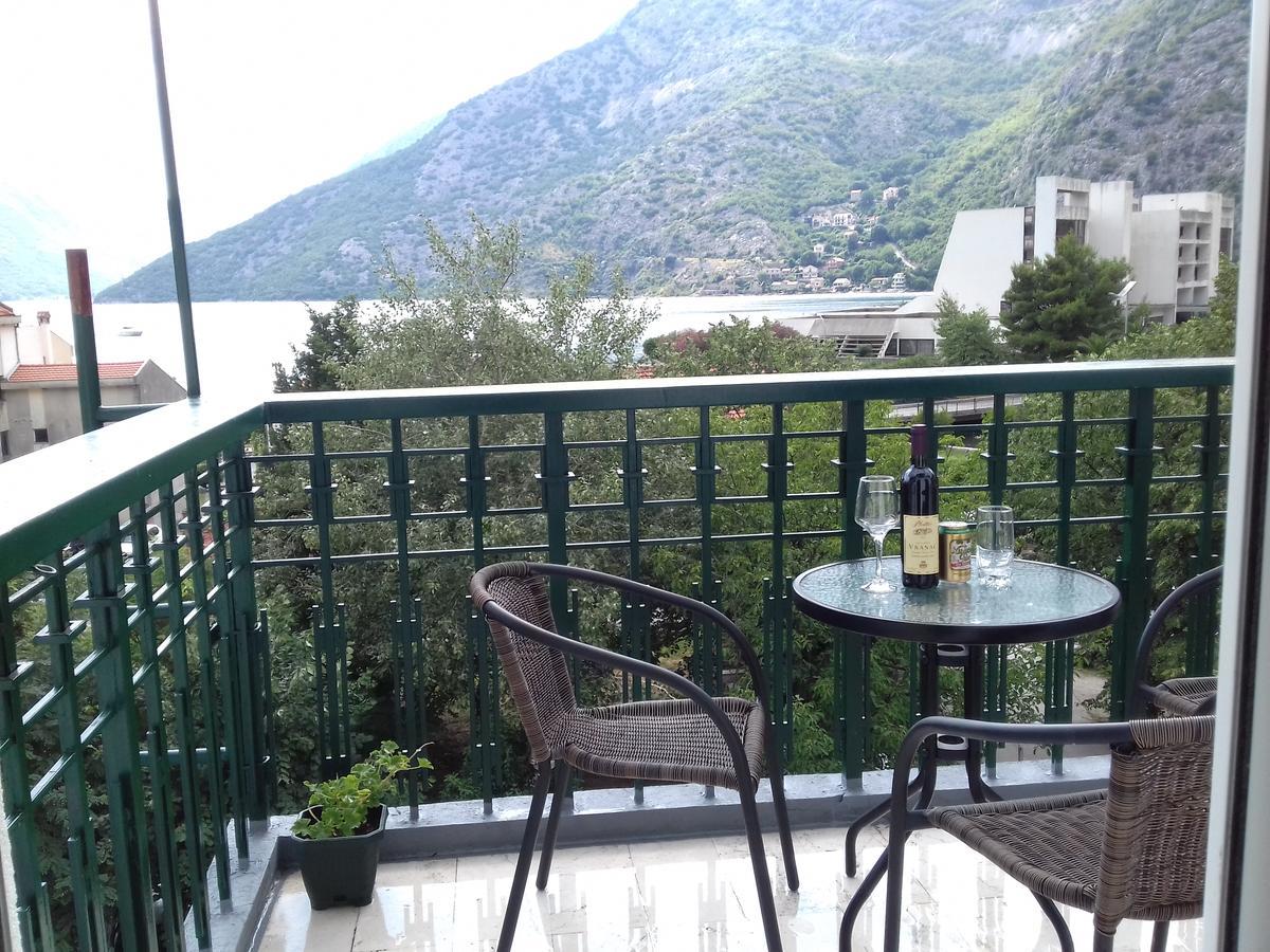 Apartmani Mozaici Рисан Экстерьер фото