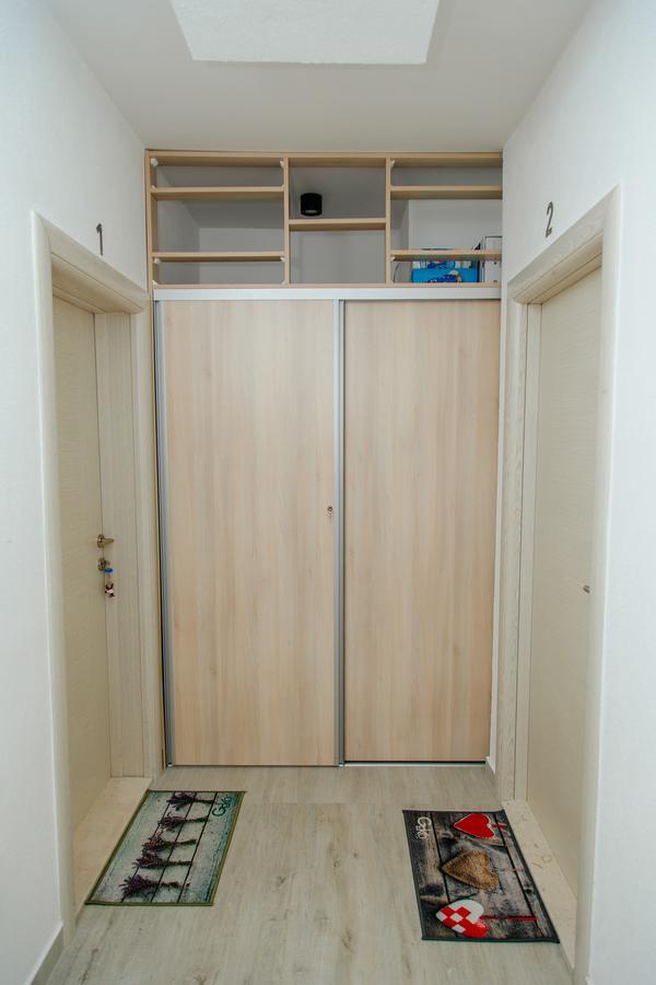Apartmani Mozaici Рисан Экстерьер фото